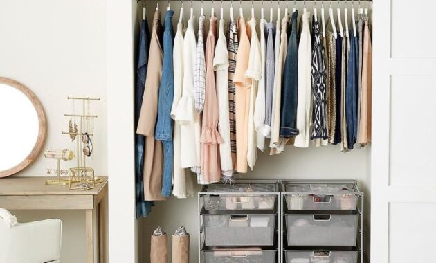 How to decorate a closet bedroom apartment