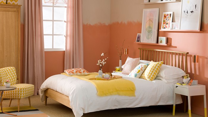 How to decorate bedroom walls cheap